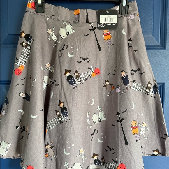 Retrolicious Gray 2 piece Halloween Dress with Vintage Trick-or-Treat Print. NWT - Picture 7 of 14